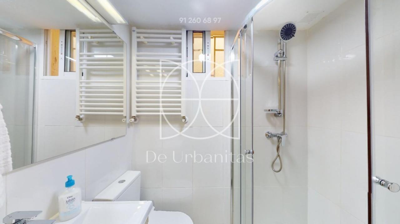 Cozy Apartment In Malasana For 4 Pax - Velarde Madrid Esterno foto